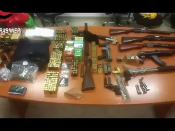 Más de 30 detenidos en una operaci´ón contra la mafia italiana Más de 30 detenidos en una operaci´ón contra la mafia italiana