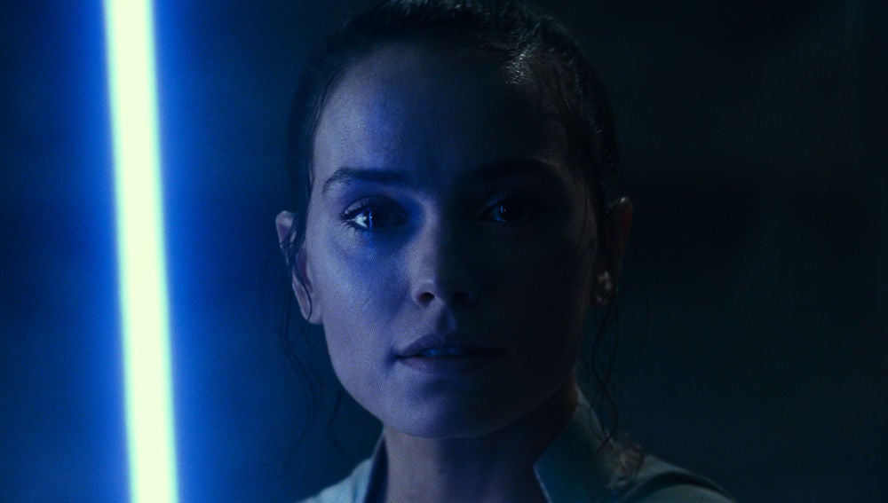 La actriz Daisy Ridley en una imagen promocional de 'Star Wars: El ascenso de Skywalker'