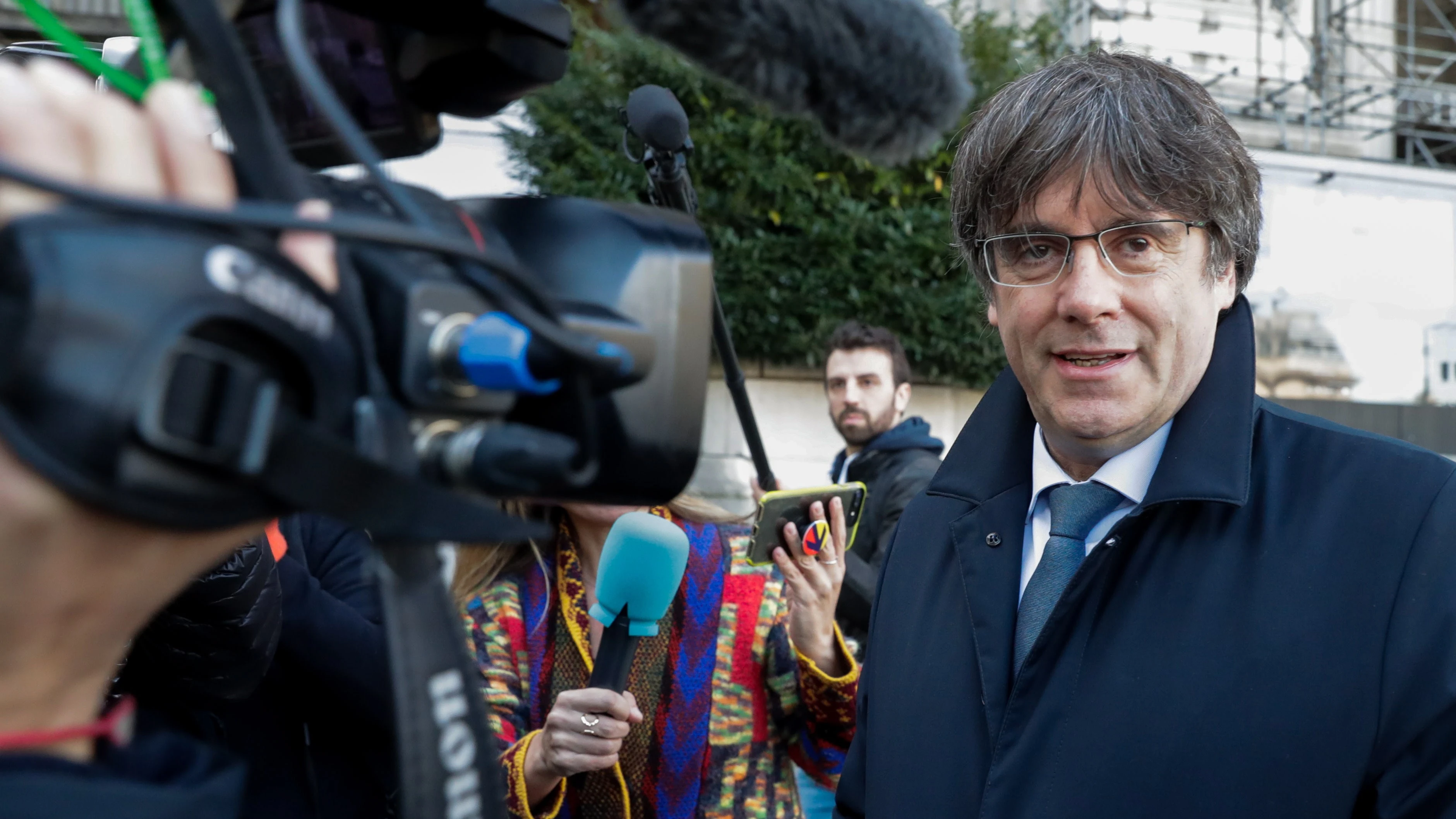 Carles Puigdemont, a su llegada al Parlamento Europeo para recoger su acta de eurodiputado Carles Puigdemont, a su llegada al Parlamento Europeo para recoger su acta de eurodiputado