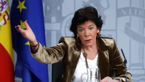 La ministra portavoz, Isabel Celáa, durante la rueda de prensa posterior al Consejo de Ministros La ministra portavoz, Isabel Celáa, durante la rueda de prensa posterior al Consejo de Ministros