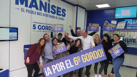 Manises Lotería, la tercera administración de loterías que más vende en España Manises Lotería, la tercera administración de loterías que más vende en España