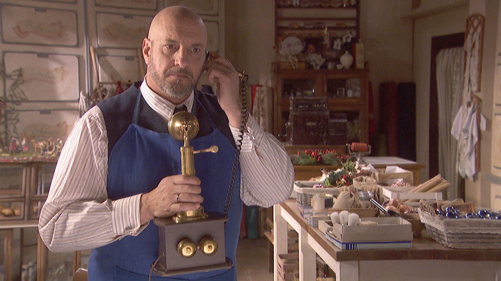 La llamada del m&aacute;s all&aacute; que sorprende a Tiburcio