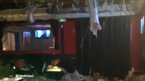 El techo de una sala de copas de Aranjuez se derrumba y deja 16 heridos leves El techo de una sala de copas de Aranjuez se derrumba y deja 16 heridos leves