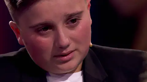 La emotiva despedida de Rosario a Chavito entre lágrimas en 'La Voz Kids' La emotiva despedida de Rosario a Chavito entre lágrimas en 'La Voz Kids'