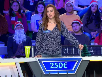 El catastrófico panel con bote que nadie sabía resolver en 'La ruleta de la suerte' El catastrófico panel con bote que nadie sabía resolver en 'La ruleta de la suerte'