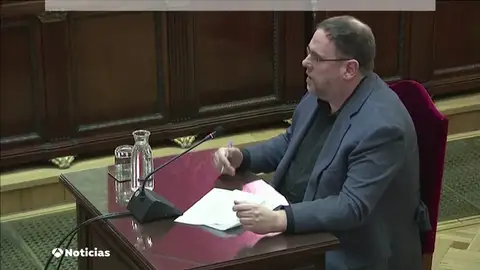 La defensa de Junqueras pide su "inmediata liberación" y la nulidad de la sentencia del 'procés' La defensa de Junqueras pide su "inmediata liberación" y la nulidad de la sentencia del 'procés'