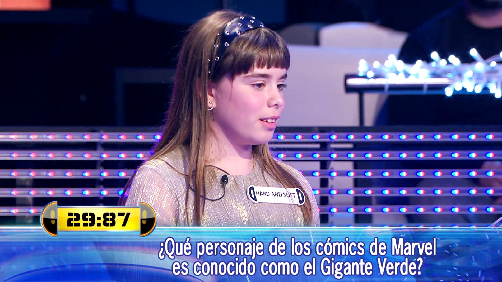 Superculo, el nuevo superhéroe creado por Ángela en '¡Ahora caigo!'