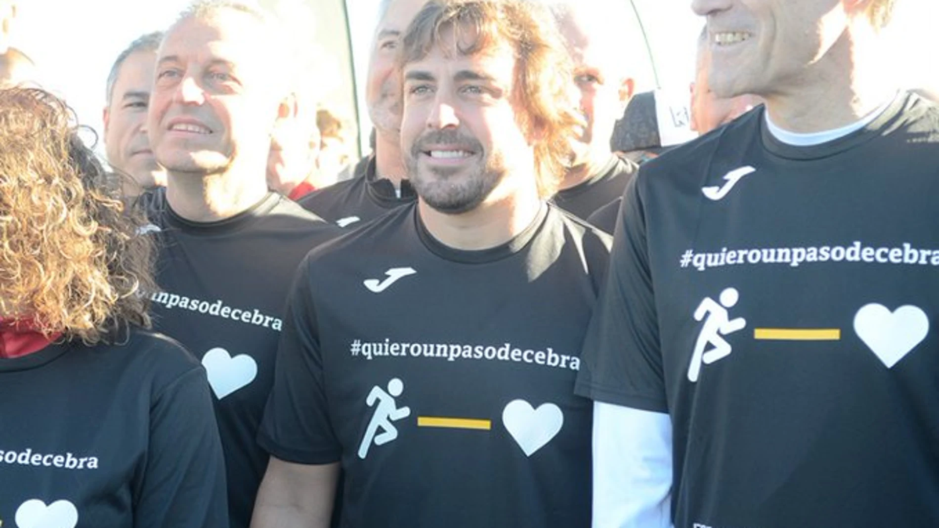 Alonso participa en la carrera solidaria de su fundación Alonso participa en la carrera solidaria de su fundación