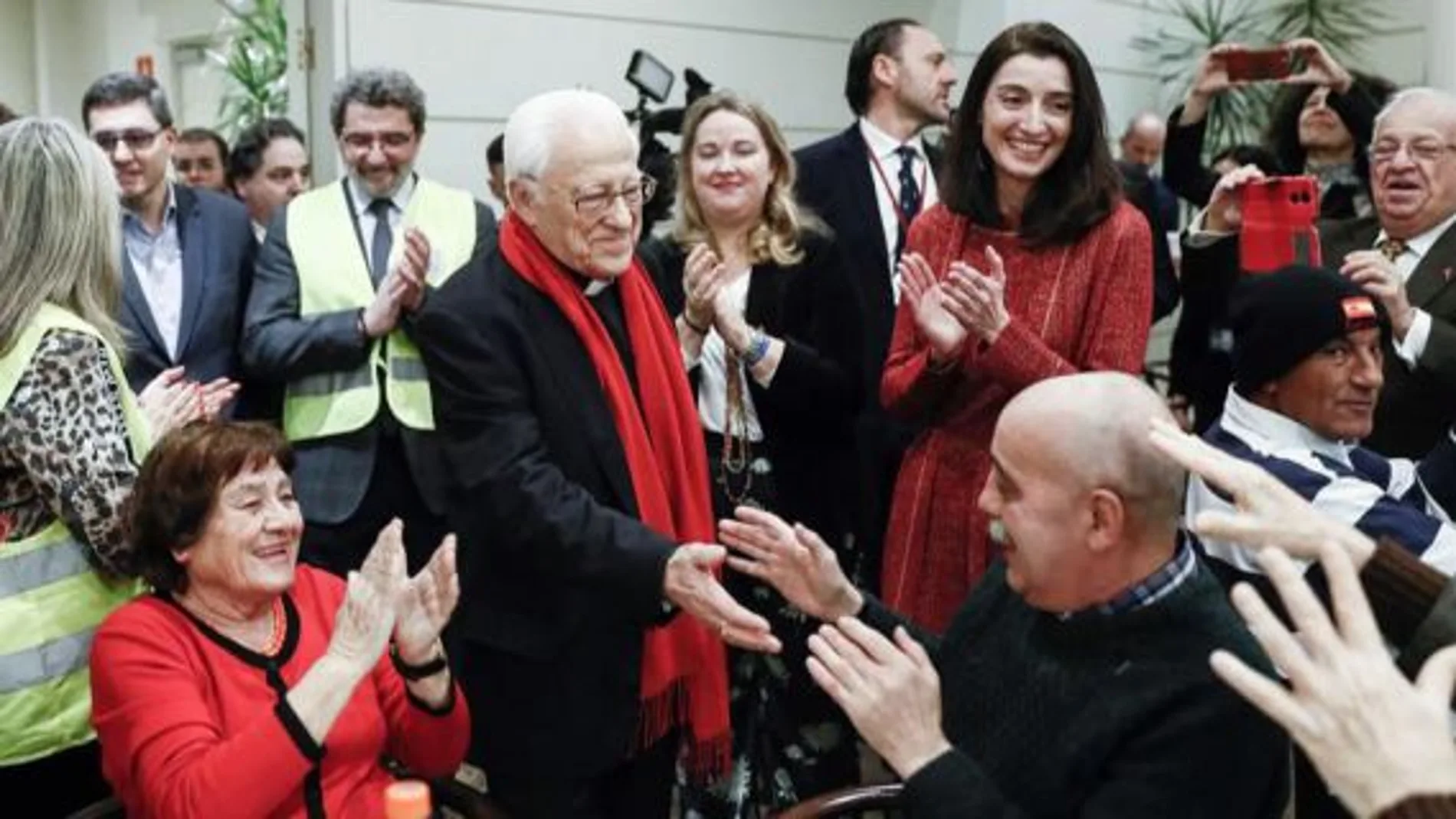 Nochebuena en el Senado: una cena solidaria para 150 personas sin hogar Nochebuena en el Senado: una cena solidaria para 150 personas sin hogar