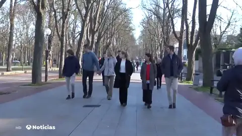 Iñaki Urdangarin estrena su permiso asistiendo a misa y paseando por Vitoria con la infanta Cristina y sus hijos Iñaki Urdangarin estrena su permiso asistiendo a misa y paseando por Vitoria con la infanta Cristina y sus hijos