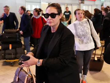 Vicky Martín Berrocal y Alba Díaz a su regreso a Madrid Vicky Martín Berrocal y Alba Díaz a su regreso a Madrid