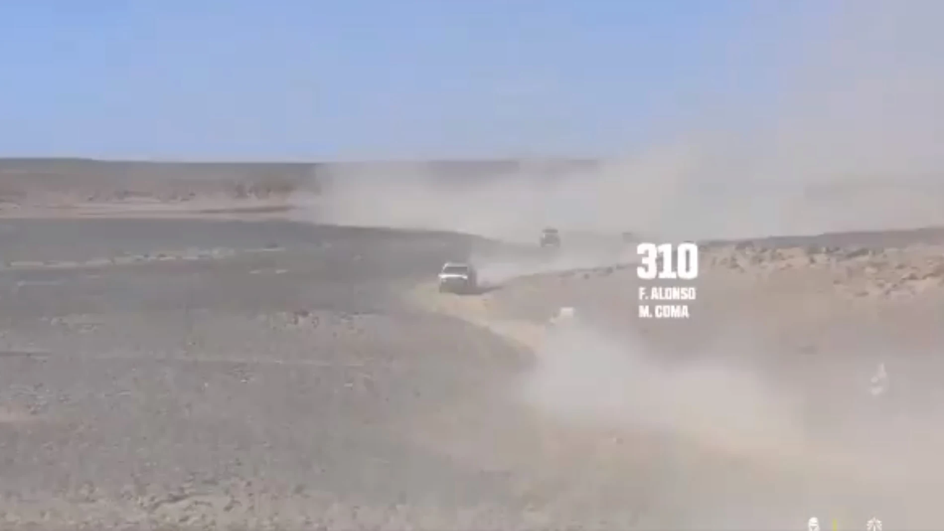 Fernando Alonso en el momento de toparse con Terranova de frente Fernando Alonso en el momento de toparse con Terranova de frente