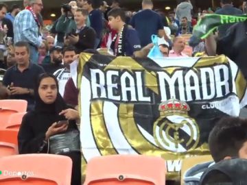 Así vivieron las mujeres el Valencia - Real Madrid de Supercopa de España en Arabia Saudí