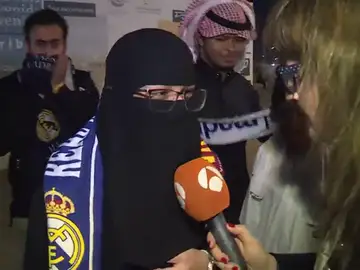 Así vivieron las mujeres saudíes la Supercopa española de Arabia: "Es mi primera vez" Así vivieron las mujeres saudíes la Supercopa española de Arabia: "Es mi primera vez"