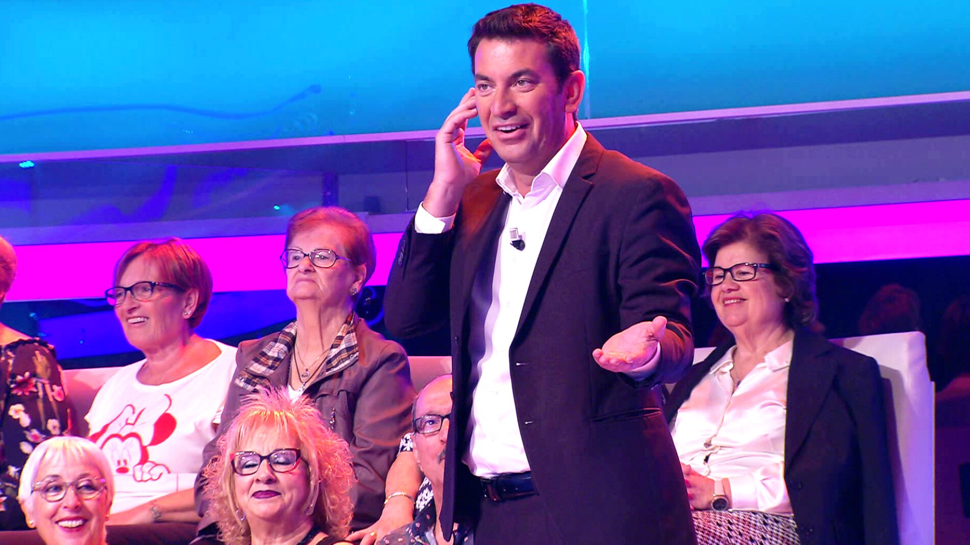 La confusi&oacute;n de Arturo Valls por tomarse las &oacute;rdenes demasiado literalmente en '&iexcl;Ahora caigo!' 