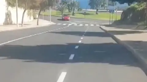 Conducción temeraria en una rotonda de Santa Cruz de Tenerife Santa Cruz de Tenerife