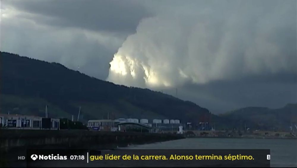 Alerta amarilla en Euskadi por una galerna ha atravesado la costa de Vizcaya