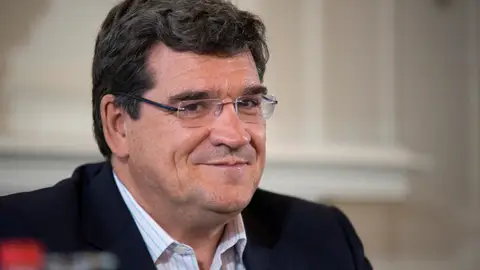 Escrivá, presidente de la AIReF, será el nuevo ministro de Seguridad Social Escrivá, presidente de la AIReF, será el nuevo ministro de Seguridad Social