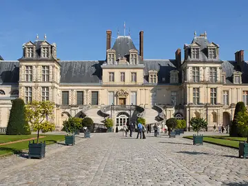 Los españoles que planeaban el robo en el castillo de Fontainebleau trabajaban para la mafia China Los españoles que planeaban el robo en el castillo de Fontainebleau trabajaban para la mafia China