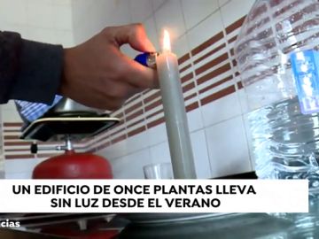 Un edificio de 47 viviendas lleva cinco meses sin electricidad en Jinámar, Canarias