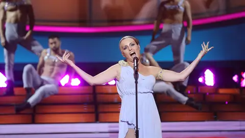 Cristina Ramos hace vibrar el plató con ‘Desátame’ de Mónica Naranjo Cristina Ramos hace vibrar el plató con ‘Desátame’ de Mónica Naranjo