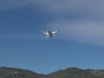 Unos drones vigilan los vertederos ilegales que se forman en Plasencia