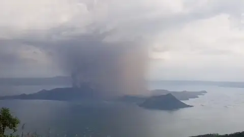 Volcán Taal en Filipinas Volcán Taal en Filipinas