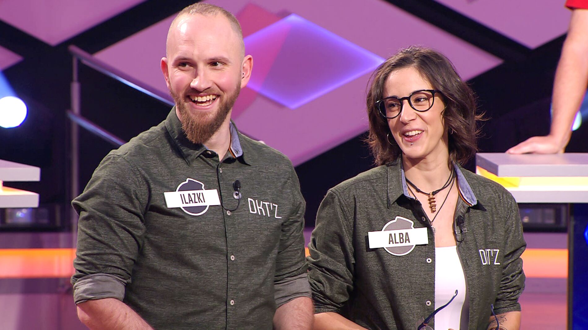 As&iacute; son las zapatillas veganas: Ilazki, del equipo 'Dekantuz', cuenta y ense&ntilde;a su iniciativa en '&iexcl;Boom!' 