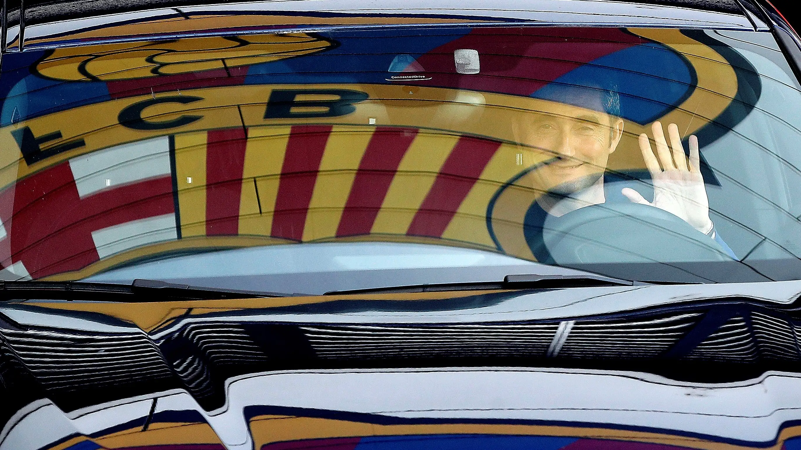 El Bar&ccedil;a destituye a Ernesto Valverde