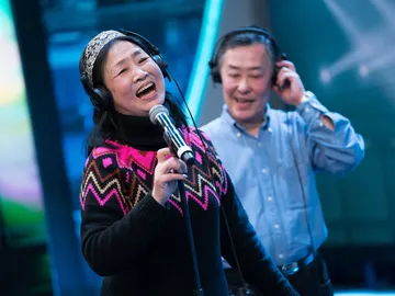 Josema Yuste descifra en 'El Hormiguero 3.0' grandes temas españoles interpretados por Chinoa y Chino Bravo Josema Yuste descifra en 'El Hormiguero 3.0' grandes temas españoles interpretados por Chinoa y Chino Bravo