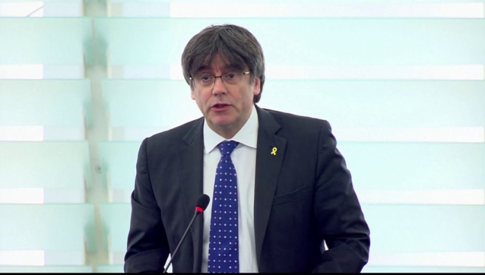 Puigdemont pide en su primera intervención como eurodiputado una "solución política" a la crisis en Cataluña 