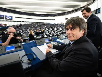 Carles Puigdemont en el Parlamento Europeo Carles Puigdemont en el Parlamento Europeo