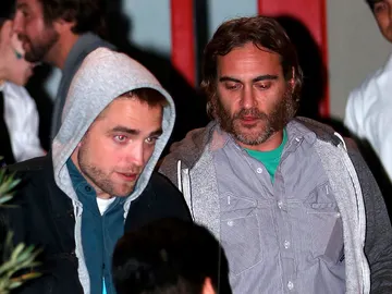 Robert Pattinson y Joaquin Phoenix Robert Pattinson y Joaquin Phoenix