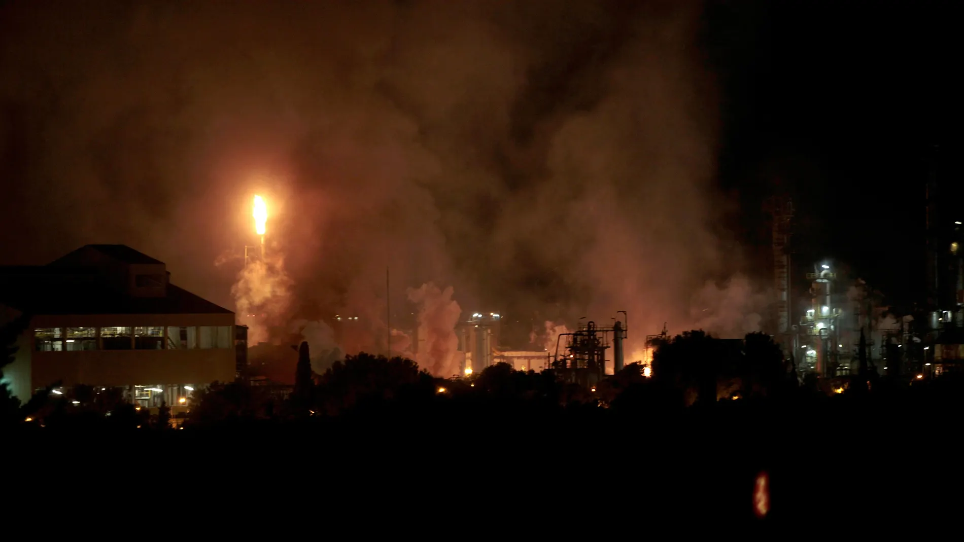 Incendio en una planta petroquímica de La Canonja Incendio en una planta petroquímica de La Canonja