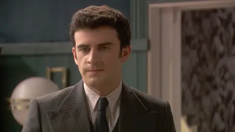 Tomás descubre la prueba para desenmascarar a su madre Tomás descubre la prueba para desenmascarar a su madre