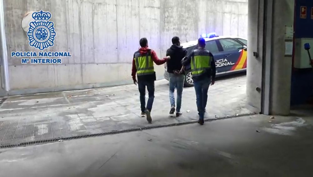 Detenido un hombre que robaba con violencia a ancianas en Madrid 