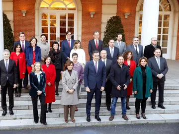 El Gobierno estudia mover a los martes el Consejo de Ministros El Gobierno estudia mover a los martes el Consejo de Ministros