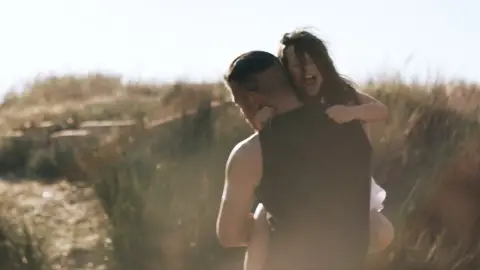 Joan se sincera con Inma: "Vi a tu hija y al hombre que se la llevó" Joan se sincera con Inma: "Vi a tu hija y al hombre que se la llevó"