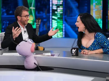 Alaska y Pablo Motos responden a las preguntas más íntimas y personales de Trancas y Barrancas Alaska y Pablo Motos responden a las preguntas más íntimas y personales de Trancas y Barrancas