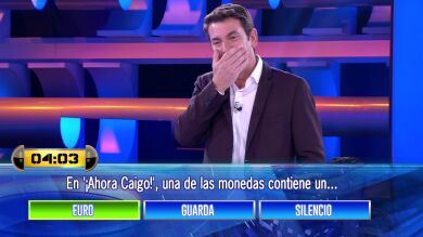 Arturo Valls se emociona al volver a cantar 'El euro guarda silencio' en '¡Ahora caigo!' 