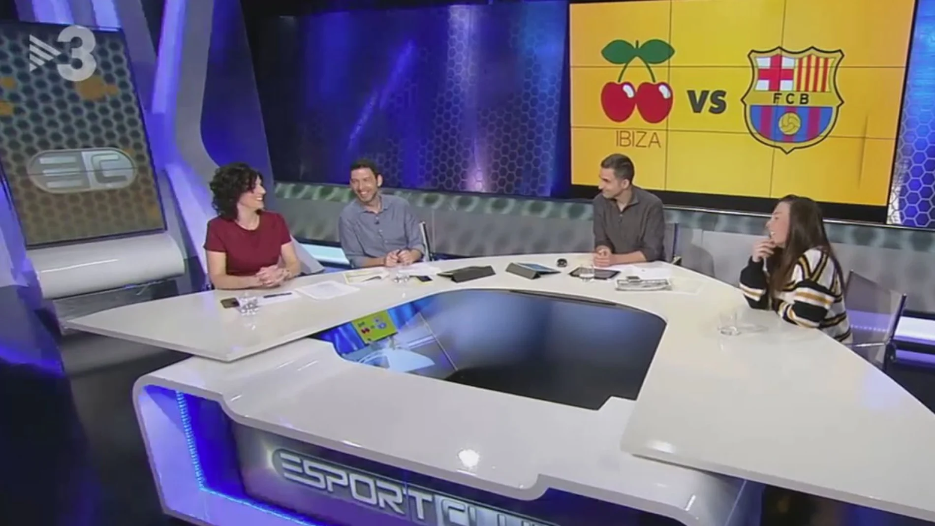 Amadeo Salvo, presidente del Ibiza estalla contra TV3 por sustituir el escudo por el logotipo de Pachá Amadeo Salvo, presidente del Ibiza estalla contra TV3 por sustituir el escudo por el logotipo de Pachá