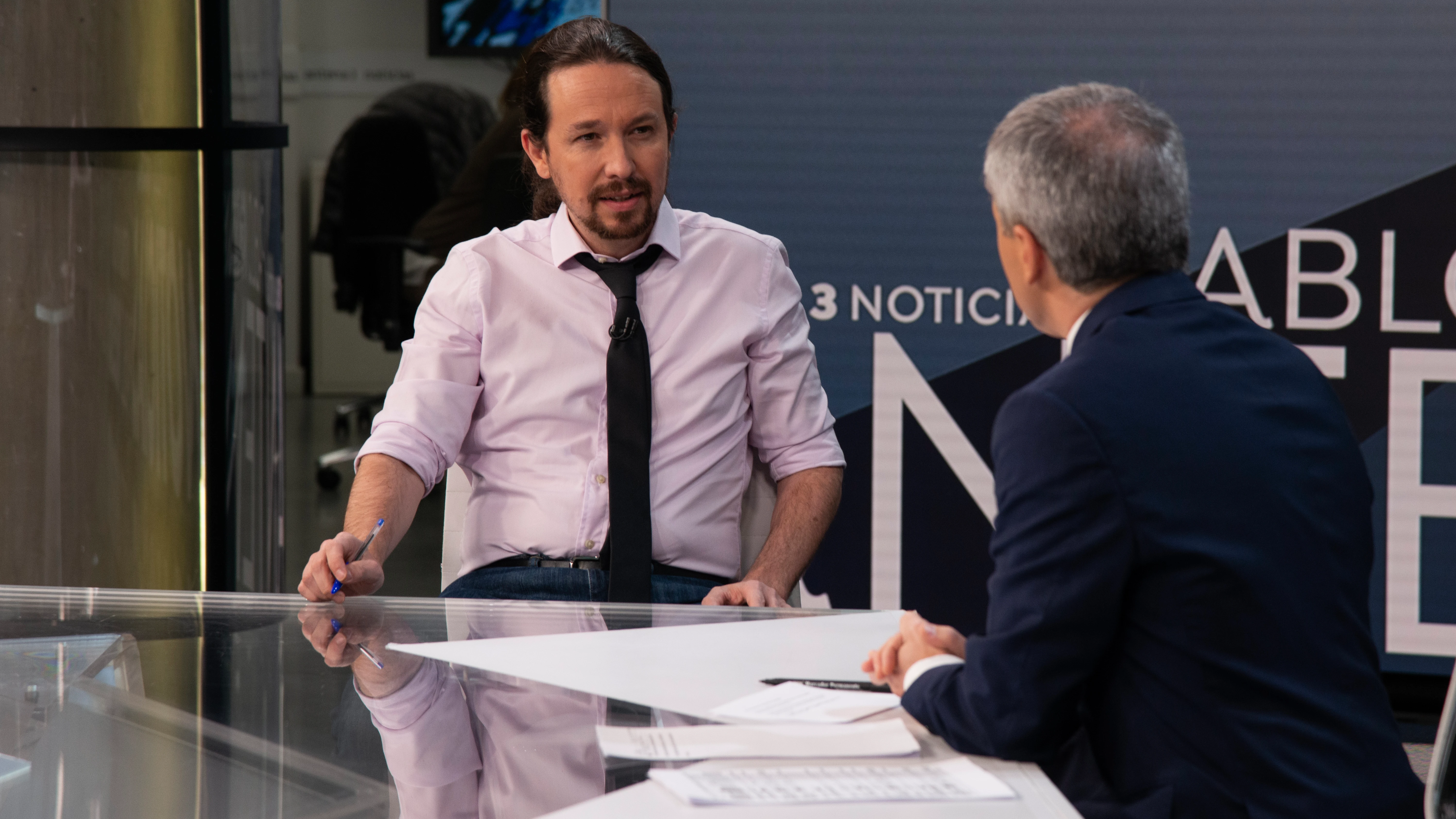 Pablo Iglesias en Antena 3 Noticias entrevistador por Vicente Vallés Pablo Iglesias en Antena 3 Noticias entrevistador por Vicente Vallés