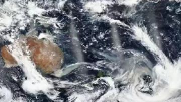 Un satélite de la NASA demuestra que el humo de los incendios australianos dará la vuelta al mundo