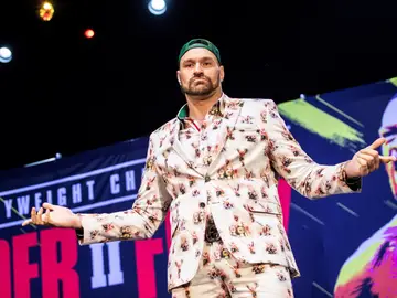 Tyson Fury durante una conferencia de prensa antes de su segunda pelea con Deontay Wilder Tyson Fury durante una conferencia de prensa antes de su segunda pelea con Deontay Wilder
