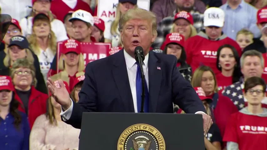 Trump llama "hijo de puta" a Soleimani porque por su culpa muchas personas "no tienen piernas ni brazos" Trump llama "hijo de puta" a Soleimani porque por su culpa muchas personas "no tienen piernas ni brazos"