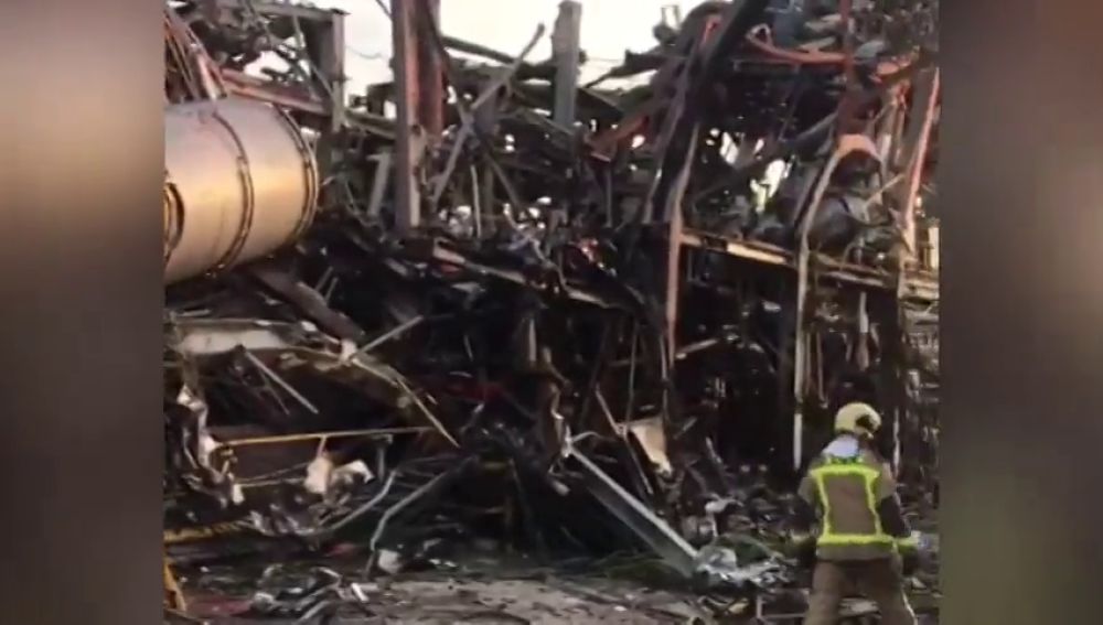 El vídeo que muestra el interior de la fábrica tras la explosión de Taragona