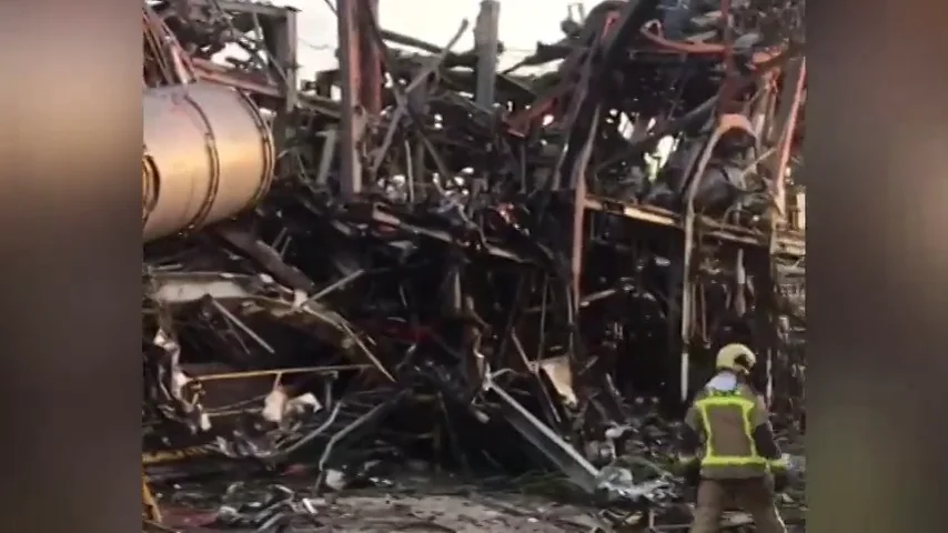 El vídeo que muestra el interior de la fábrica tras la explosión de Taragona El vídeo que muestra el interior de la fábrica tras la explosión de Taragona
