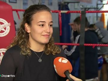 Sofía Martos, la española que ha decidido dejar los estudios por el Muay Thai: "Dejo muchas cosas, dejo a mi familia, mis amigos, es muy dificil"
