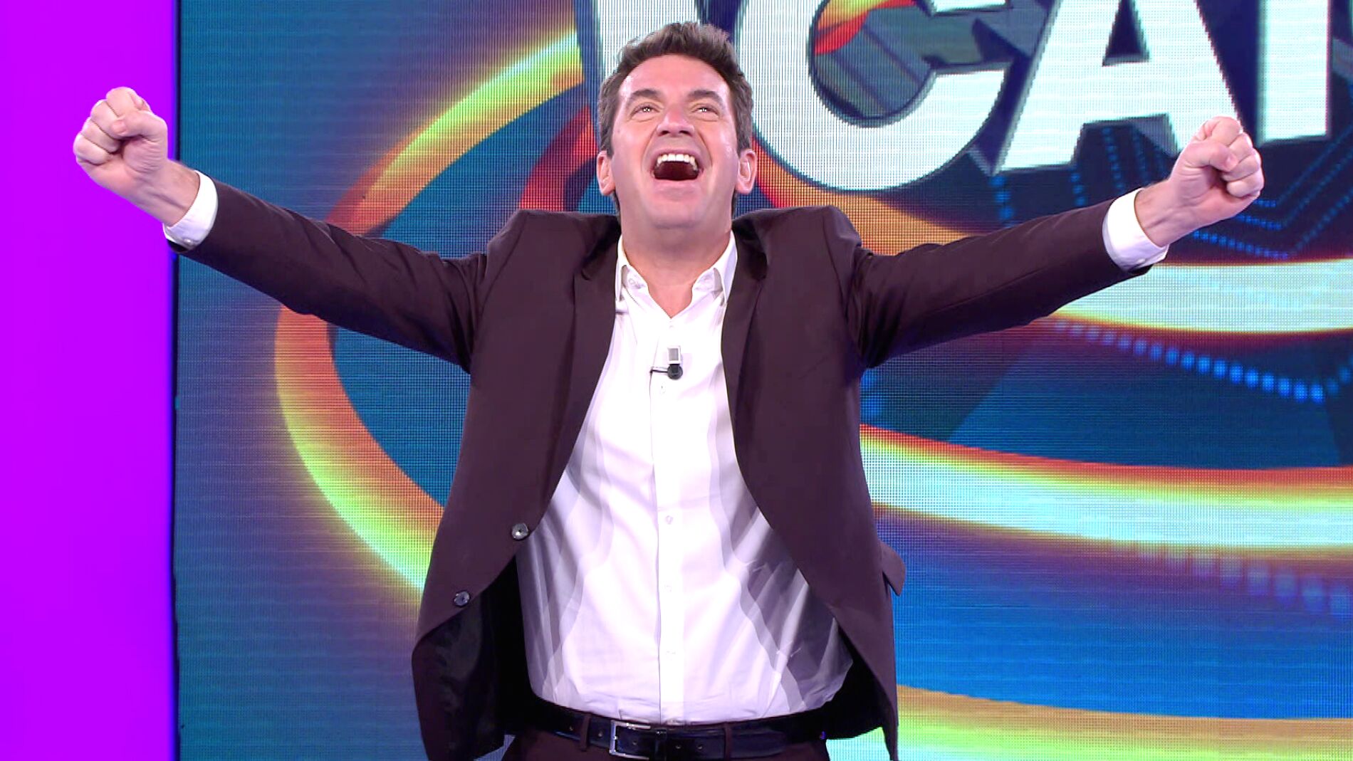 Arturo Valls celebra en '&iexcl;Ahora caigo!'... &iexcl;que ya queda menos para la pr&oacute;xima Navidad! 