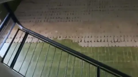 Un instituto en Camas, Sevilla, se cae a pedazos Un instituto en Camas, Sevilla, se cae a pedazos
